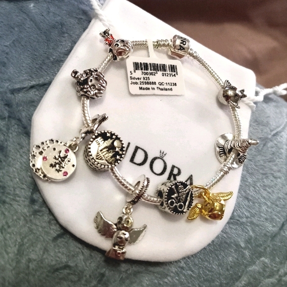 DON’T BUY! FAKE Pandora Bracelet w/ Harry Potter Bundle - Picture 2 of 2